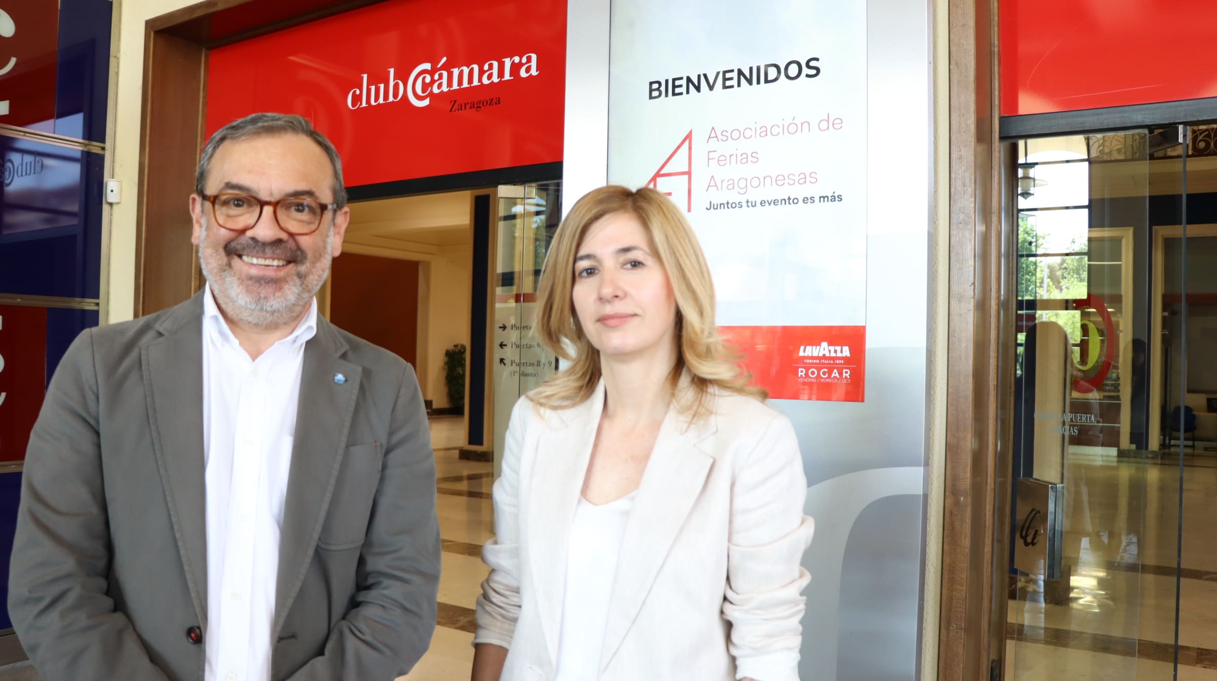 Belinda Pallás, presidenta, y Rogelio Cuairán, tesorero de la Asociación de Ferias Aragonesas, en el Very Welcome realizado por Club Cámara