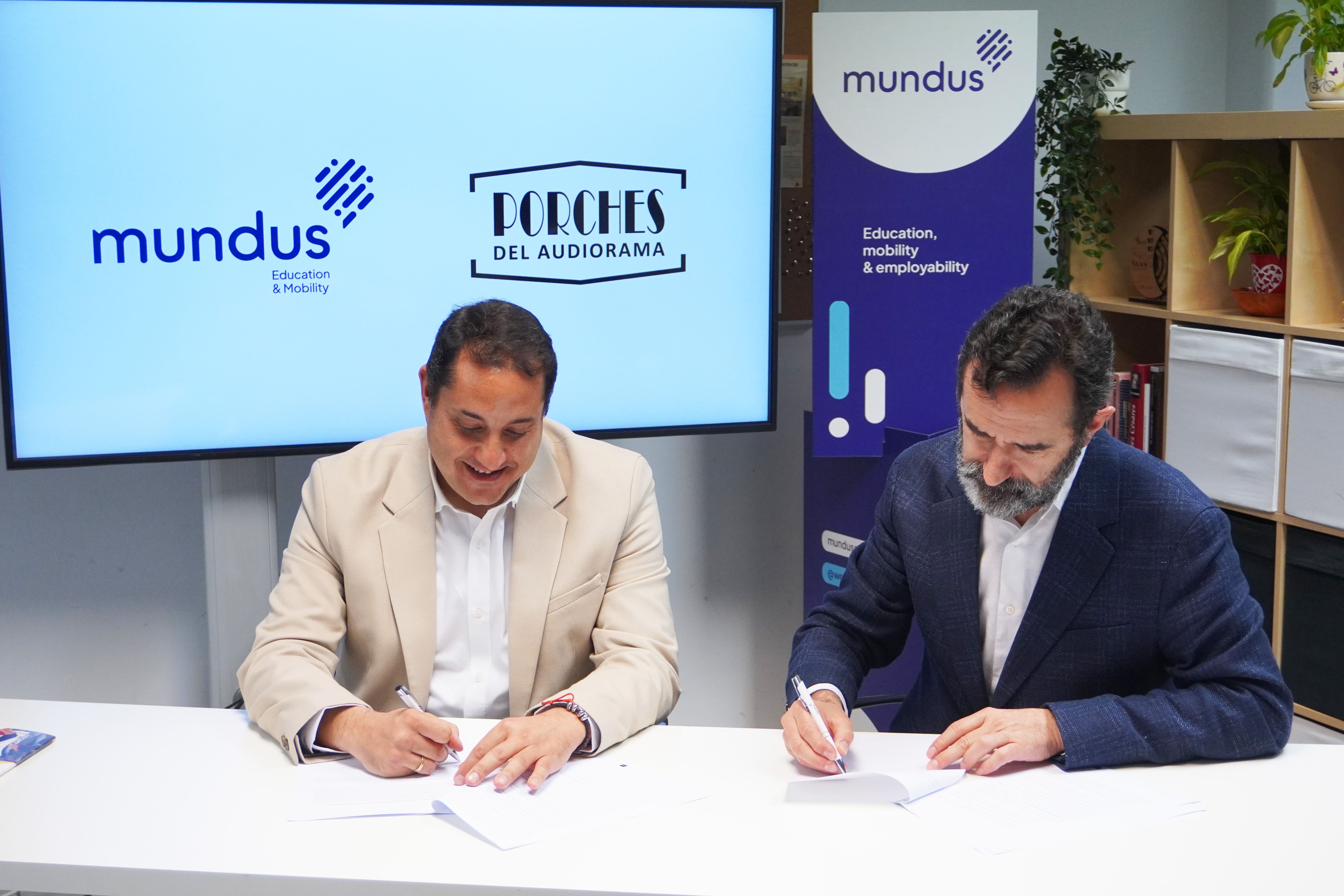 PORCHES DEL AUDIORAMA firma organización mundus