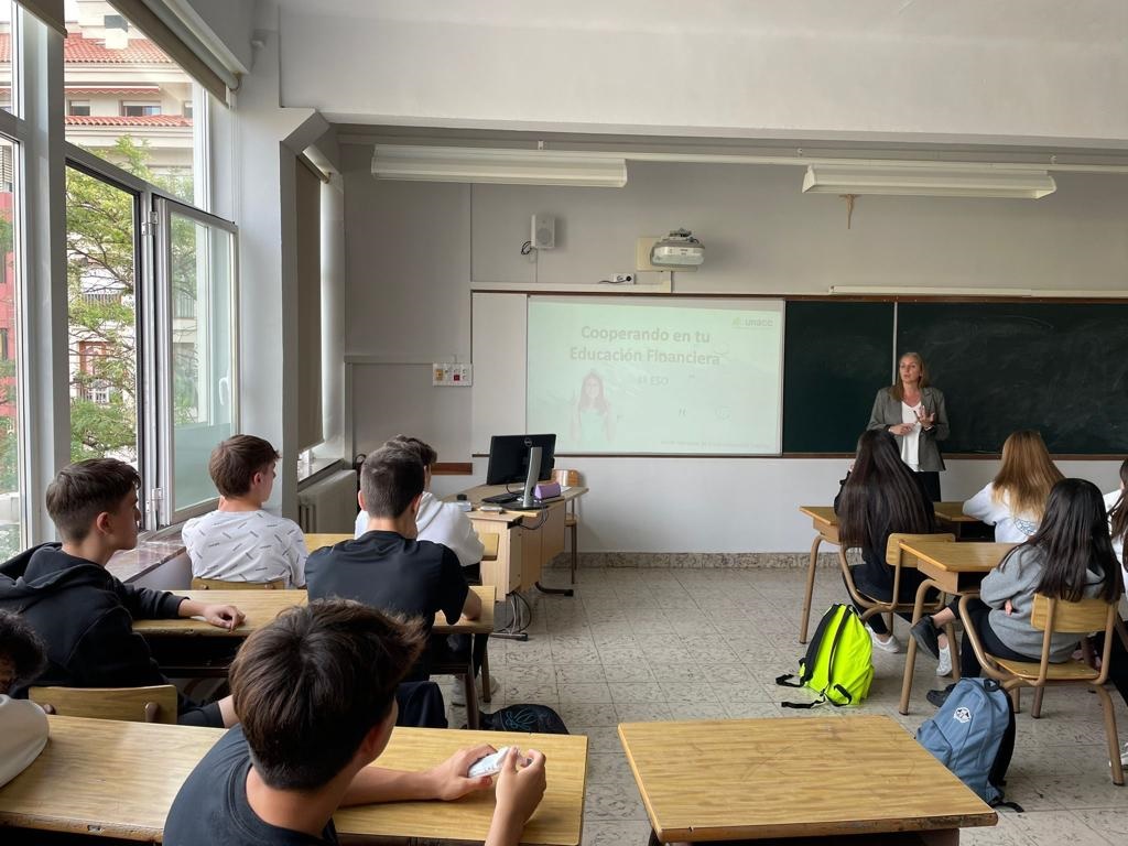 charlas de Educación financiera caja rural de aragón