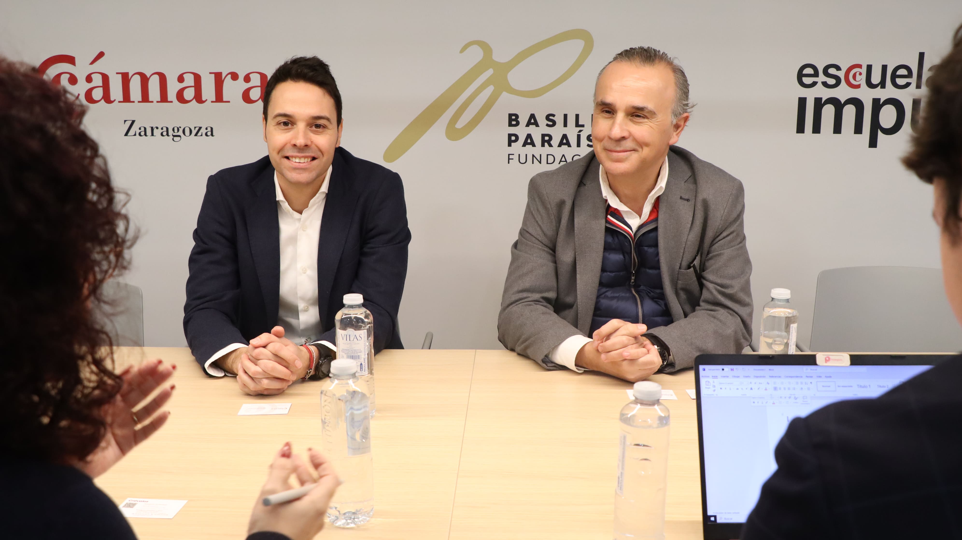 Roberto Rasal y Joaquín Grávalos en la visita a Cámara Zaragoza con motivo de su adhesión a Club Cámara.